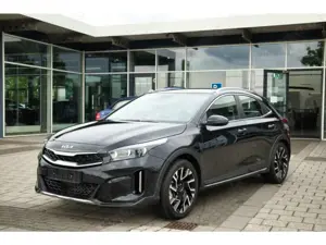 Kia XCeed 1.5 T-GDI Spirit Navi JBL LED ACC  Apple CP