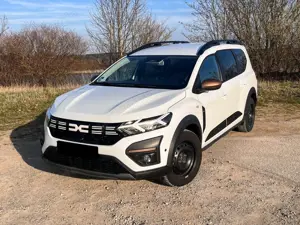 Dacia Jogger Jogger TCe 110 (7-Sitzer) Extreme+, Anhängkupplung, 8-fach Bereifung