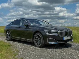 BMW 730 Laser,SftClose,Massage,Glasdach,KomfSitz,Standheiz
