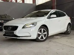 Volvo V40 Navi SHZ Xenon Kamera uvm.