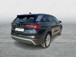 Skoda Kodiaq 2.0 SELECTION 4X4 7SITZE AHK CAM ACC LM19 Bild 4