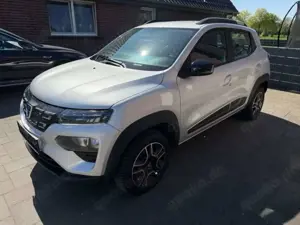 Dacia Spring Electric Comfort Kamera 8-fach Reifen LED