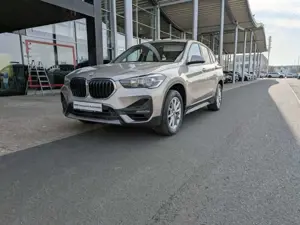 BMW X1 sDrive20i Advantage LED. AHK. Sportsitze. PDC