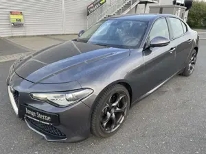 Alfa Romeo Giulia Veloce Q4  Vollausstattung  Alu"19
