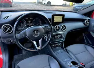 Mercedes-Benz A 200 Mercedes-Benz A 200 d *AHK *Pano *Tempomat *Bi-Xen Bild 5