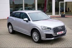 Audi Q2 35 1.5 TFSI S-Line LED Navi Sitzheizung AHK Bild 4