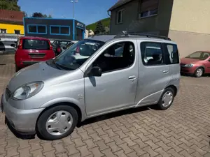 Toyota Yaris Verso 1.3, Tüv neu, neue Reifen, AHK!