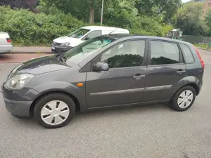 Ford Fiesta 1,3 "Ambiente" Fun, Klima Bild 5