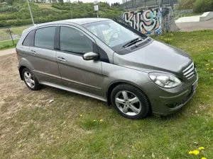 Mercedes-Benz B 200 CDI