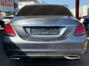 Mercedes-Benz C 180 Lim. Avantgarde/NAVI/LEDER/AMBIENTE Bild 5