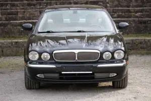 Jaguar XJR Gepflegter XJR mit 1 Jahr Garantie