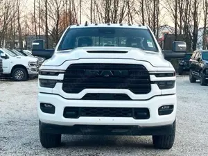 Dodge RAM 3500 Laramie RamBox Night Crew 6.7HO 8 Gang
