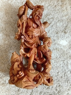 Handgeschnitzte Chinesische Holzfigur