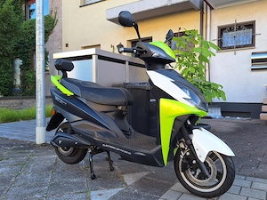 Elektroroller Futura Falcon Bild 2