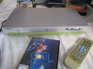 viele Kinderfilme + DVD Player