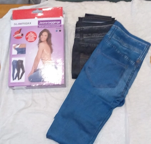 Biete an SLIMMAXX Strechjeans 2 Größen   Farben