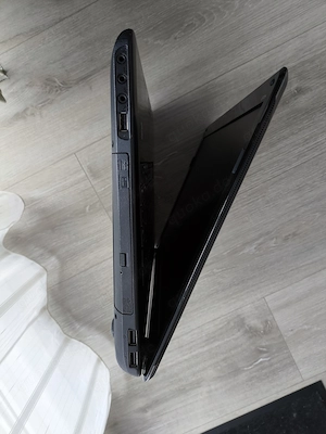 Medion Akoya E7214 17,3" Intel Core i3 2,26GHZ - 120GB SSD+250GB HDD - 6GB RAM - DVD Brenner - Win10 Bild 6