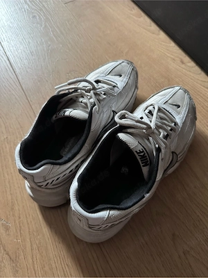 getragene schuhe Bild 2