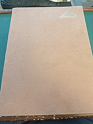 1   altes   Briefmarkenalbum   von   1966      voll mit Marken