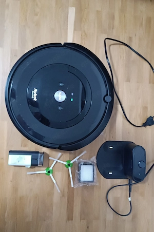 Verkaufe ein Staubsauger von iRobot Roomba e5