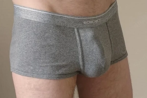 Suche jemanden für gegenseitigen Spaß!  Bild 2
