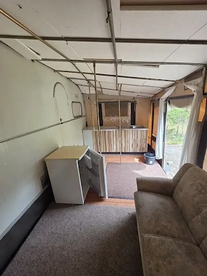 Dreisitzer Couch 