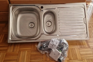 Edelstahl Spülbecken abzugeben