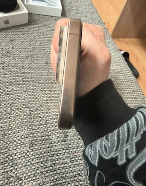 iPhone 16 pro 128GB