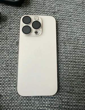 iPhone 16 Pro  Bild 3