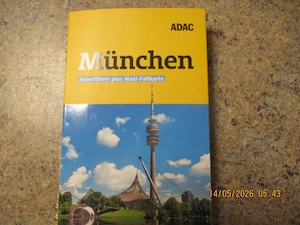 ADAC Reiseführer "MÜNCHEN" mit Maxi-Faltkarte