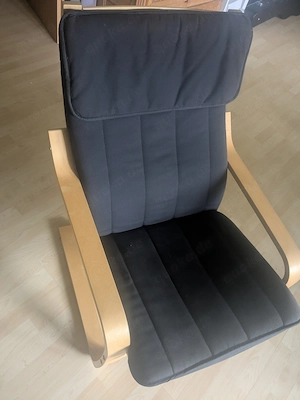 Poäng Stuhl Burke mit schwarzem Bezug