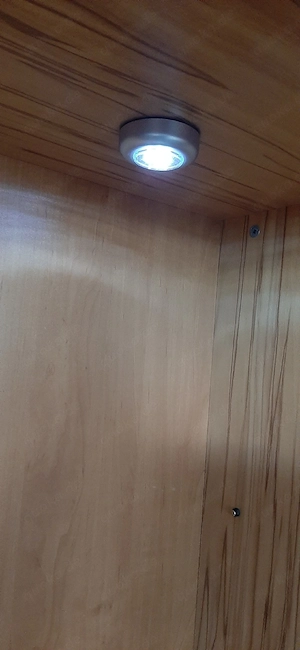 Wohnzimmer Schrank Bild 4