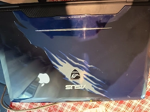 Asus Laptop Modell G60J Republic of Gamers Sonderedition