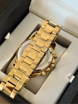 Hugo Boss Uhr Gold   sehr guter Zustand, voll funktionsfähig