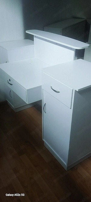 Empfangstheke weiss in guten Zustand Bild 2