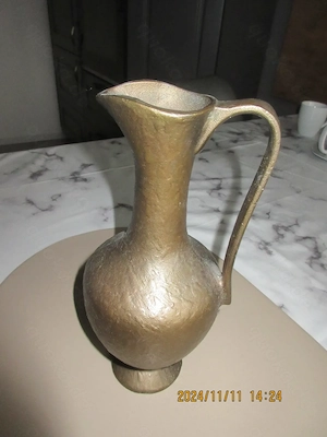 Vase aus Guss