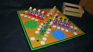 DC Playmobil Marvel Mensch ärgere Dich nicht Spiel Special Edition Brettspiel Sammelfiguren Superman