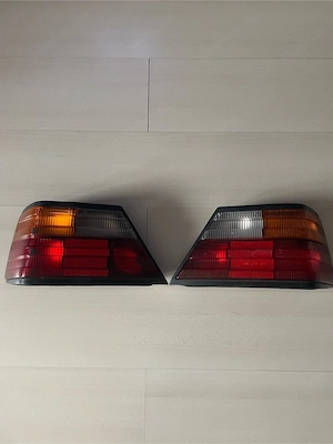 Rückleuchten Original Mercedes-Benz, W. 124 Rechts Und Links