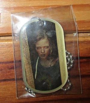 12 The Walking Dead Dog Tags NEU