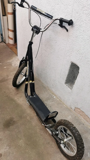 Ballonroller, schwarz, neu mit Vorder und Hinterbremse