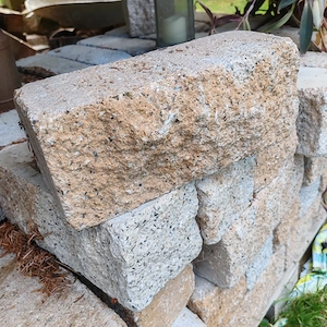 Mauersteine, Sandsteine, Gartensteine beige hell   NEU
