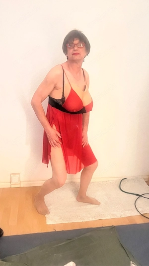 möchte Bekanntschaft zu nicht schöne alte Herren hier !