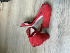 Rote Heels offen Größe 37 Bild 3