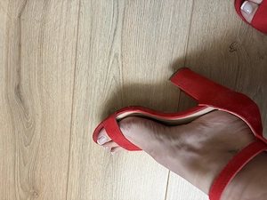 Rote Heels offen Größe 37 Bild 2