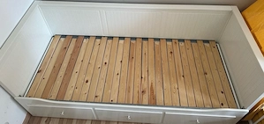 Ikea Hemnes Tagesbett ab sofort abzugeben