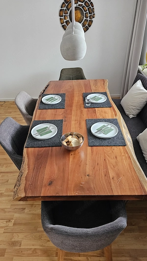  Verkaufe 4 Esszimmer Polsterstühle 