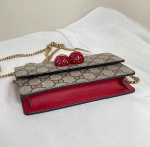 Gucci GG Supreme Cherry Wallet On Chain (Mini-Tasche Geldbörse)