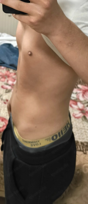 Hi ich bin hamudi und suche sex egal man oder Frau 