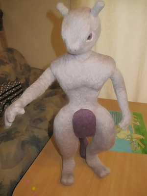 Mewtu  Pokemon  ca 70 cm