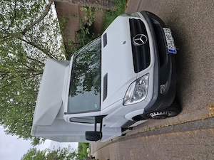 Mercedes Sprinter  Koffer mit Hebebühne. 